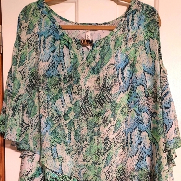 Ny Collection women's cold shoulder kimono style sleeves animal print top size L - Picture 1 of 5